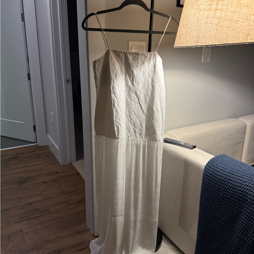 Elegant white Maxi Dress